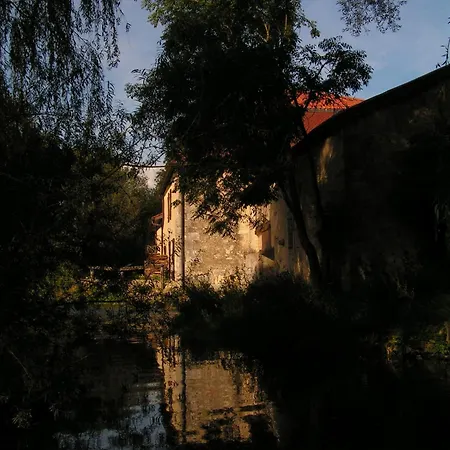 Le Chantoiseau Hotel